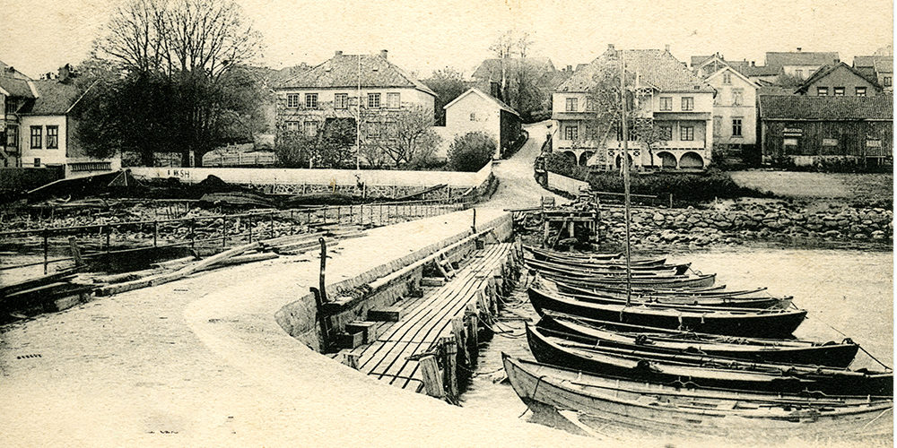 Dampskipsbroen i Åsgårdstrand 1905